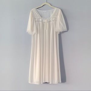 Miss Elaine Nightgown Off White M